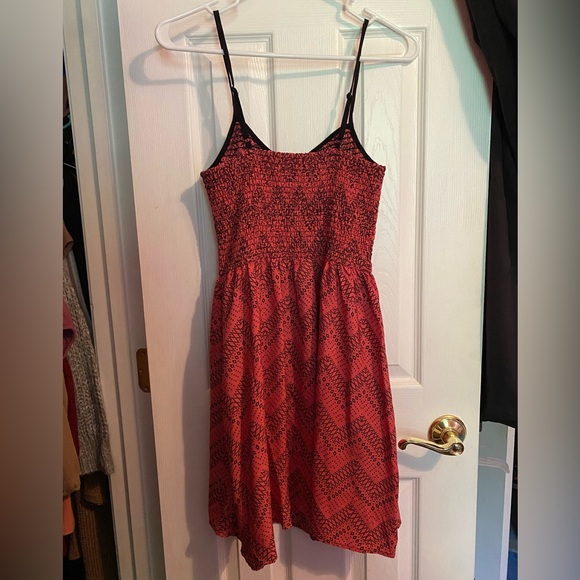 Patterned Dress - Picture 2 of 2